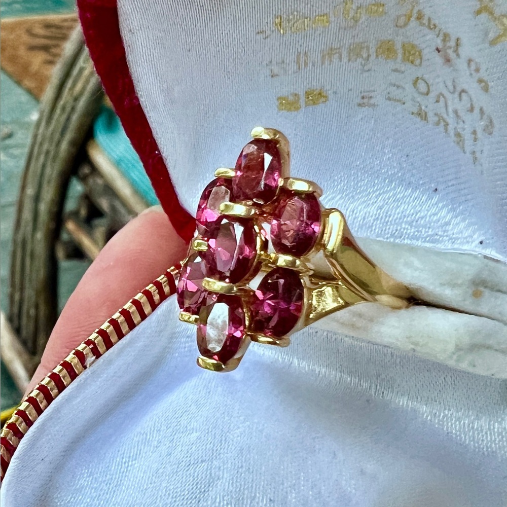 Gold and Wine Womens Ring